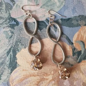 3/$30Vintage gold chain crystal ball drop earrings